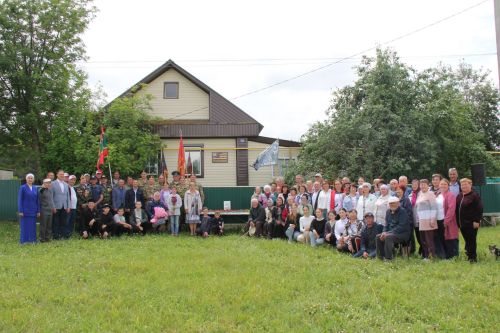 Усы авылында Виктор Сергеев истәлегенә мемориаль такта ачылды