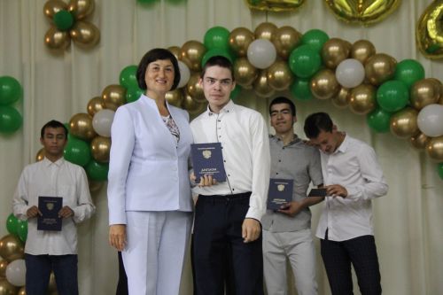 Тантаналы чыгарылыш: яңа белгечләр юлга чыкты!