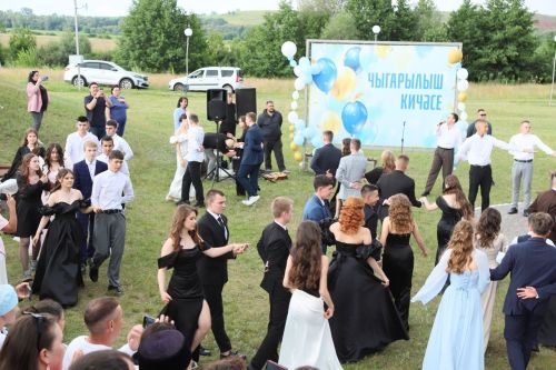 Быел районыбызның 6 мәктәбен 77 укучы тәмамлады
