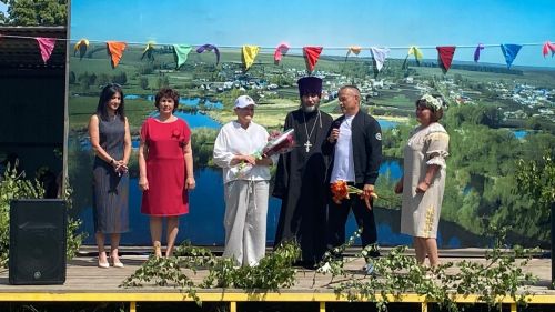 Изге Троица – халык йолалары һәм чиркәү кагыйдәләре белән үрелгән православие бәйрәмнәренең берсе