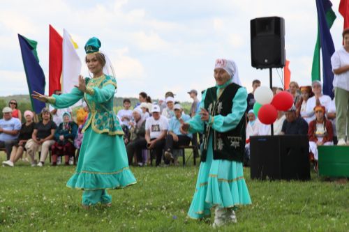 Яңа Карамалы төзелүгә 100 ел тулуга багышланган Авыл көне узды