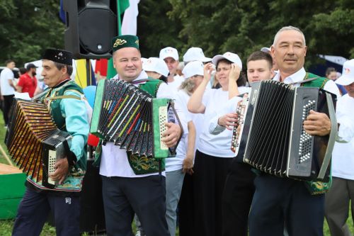 Яңа Карамалы төзелүгә 100 ел тулуга багышланган Авыл көне узды