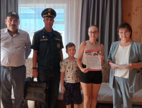 Социаль яклау бүлеге хезмәткәрләре белән берлектә янгын күзәтчелеге бүлеге хезмәткәрләре рейд үткәрде