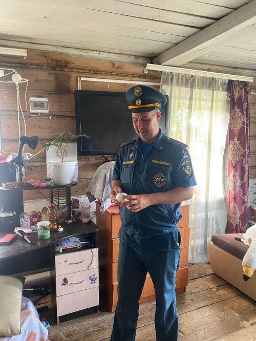 Социаль яклау бүлеге хезмәткәрләре белән берлектә янгын күзәтчелеге бүлеге хезмәткәрләре рейд үткәрде