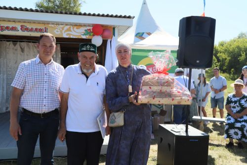 Бәхет эзләп ерак киткәннәрне Авыл көне дәшеп кайтара