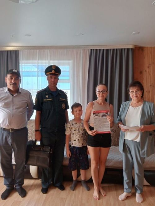 Социаль яклау бүлеге хезмәткәрләре белән берлектә янгын күзәтчелеге бүлеге хезмәткәрләре рейд үткәрде