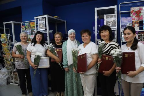 Район башлыгы Альберт Хуҗин почта хезмәткәрләрен котлады