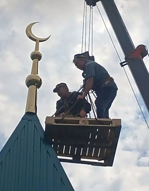Иске Чакмак авылы мәчетенә ай куелды