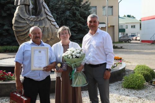 Мөслимнең «Бәхет» скверында Гаилә, мәхәббәт һәм тугрылык көненә багышланган чара үтте