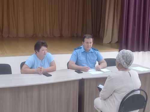 Прокурор Муслюмовского района Республики Татарстан Булат Галимуллин провёл выездной приём граждан