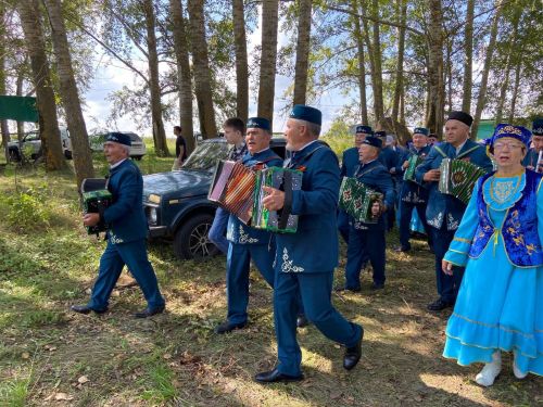 «Моңнар кайтсын авылга» фестивале узды