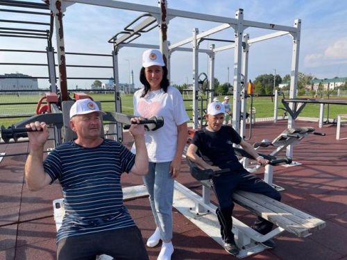 «Яшьлек» стадионын төзекләндергәннән соң күрергә өлкәннәр килде