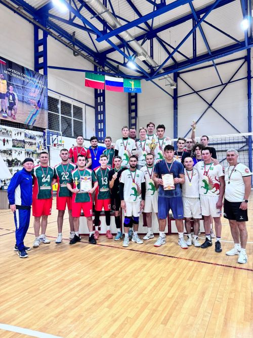 «Яшьлек» спорт комплексында волейбол турниры узды