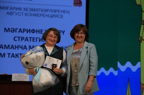 Бүген укытучылар киңәшмәсе узды