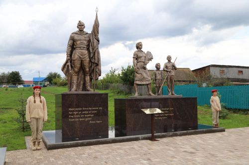 Мөслимгә эшлекле визит белән Марат Әхмәтов килде