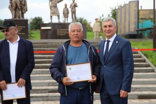 Мөслимгә эшлекле визит белән Марат Әхмәтов килде