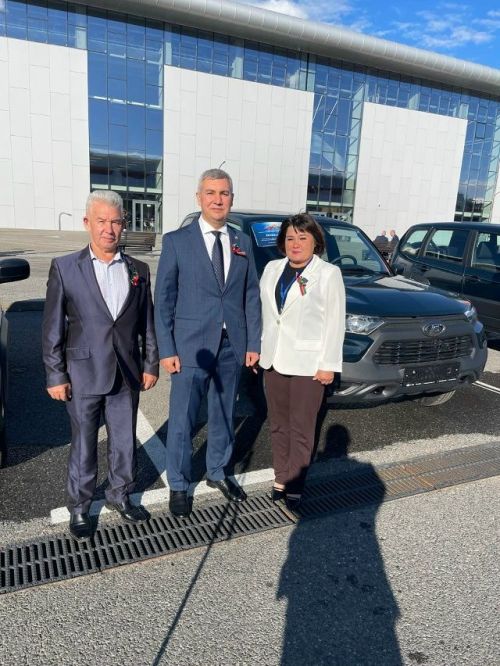 Республика смотр-конкурсы җиңүчеләрен тәбрикләнде
