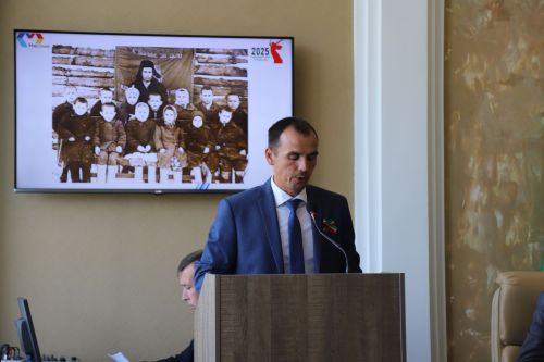 Мактаулы исем бирелде