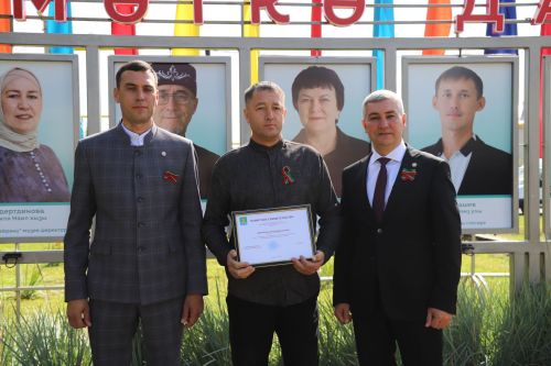 «Хезмәткә - дан» скверында яңа исемнәр урын алды