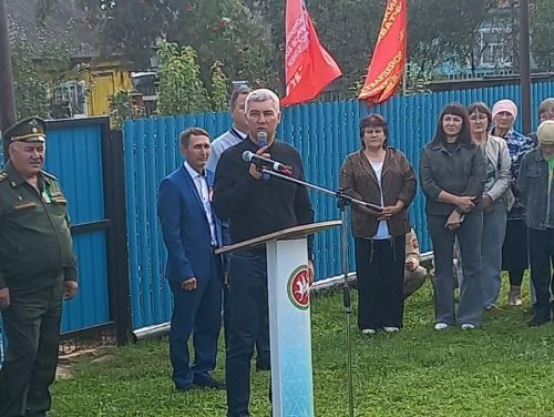 Бүген Әмәкәй авылында истәлекле чара узды