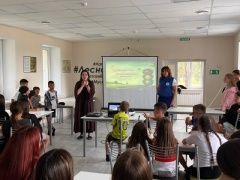 «Юл калейдоскобы»: Мөслим районы балалары юл иминлеге кагыйдәләрен мавыктыргыч викторинада үзләштерде