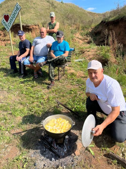 Симәк авылы халкы җәйне озату бәйрәмен үткәрде