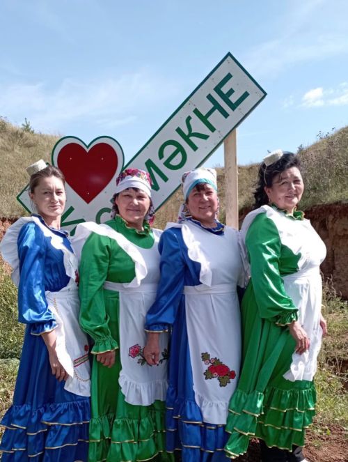Симәк авылы халкы җәйне озату бәйрәмен үткәрде