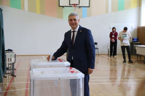 Мөслим районында сайлауларда 14735 кеше катнаша