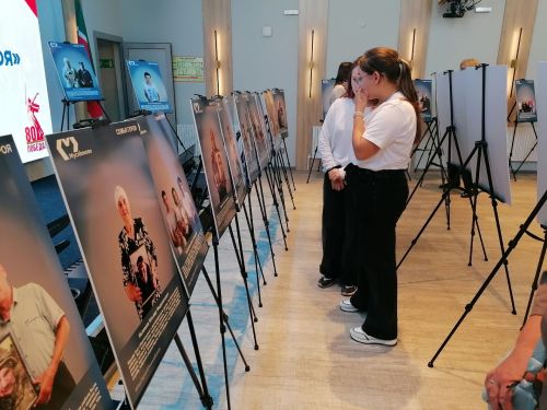 Мөслимдә «Герой әтисе» исемле күчмә фотокүргәзмә ачылды