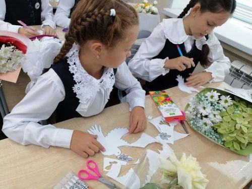 Мөслим лицеенда «Тынычлык дәресе» узды