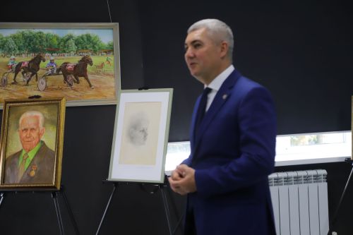 Якташыбыз Рәйхан Хантимеровның эшләр күргәзмәсе ачылды