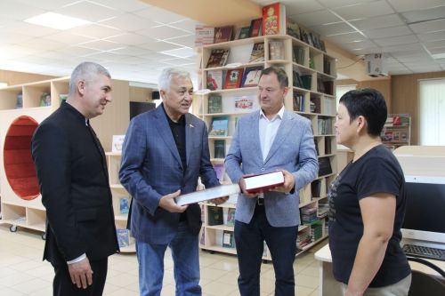 Азат Ягафаров эшлекле сәфәр белән Мөслимдә булды