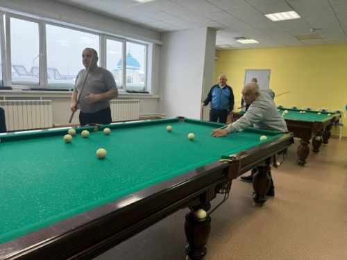 «Яшьлек» спорт сараенда бильярд турниры узды