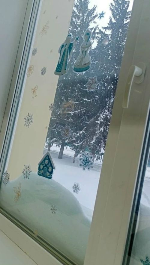Г.Тукай исемендәге Мөслим урта мәктәбе тәрәзәләрен генә күрегез әле