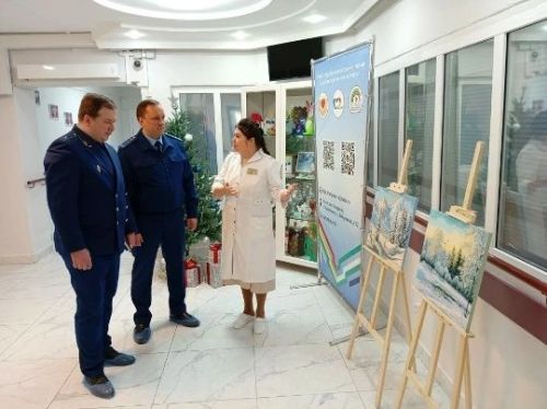 Булат Галимуллин картлар йортында яшәүчеләр белән очрашты