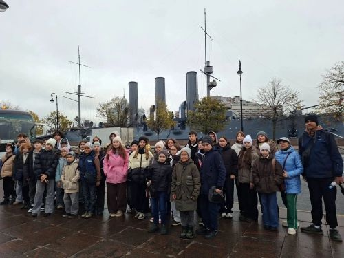 Мөслим сәнгать мәктәбе укучылары Санкт-Петербургта сәяхәттә булды
