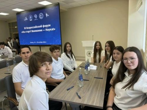 Мөслим гимназиясенең яшь медиклары бөтенроссия форумында катнашты