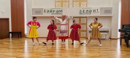 Хореография бүлегендә Халыклар бердәмлеге көне уңаеннан чара узды