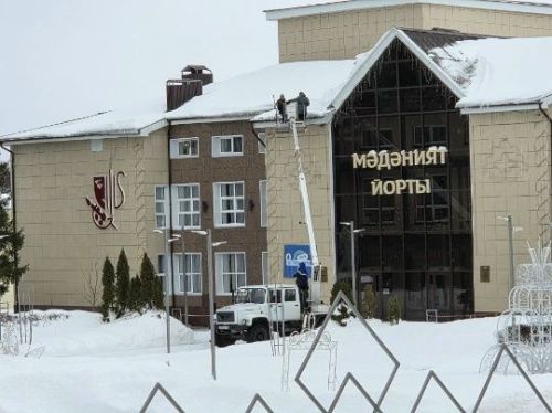 Түбәләрдәге кардан, боздан сакланыгыз!