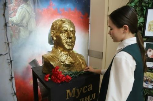 Муса Җәлил иҗатына һәм батырлыгына багышланган районкүләм  фәнни-гамәли конференциясе узды