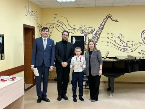 Балалар сәнгать мәктәбе укучылары яңа уңышлары белән сөендерә!