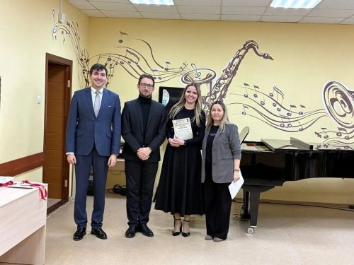 Балалар сәнгать мәктәбе укучылары яңа уңышлары белән сөендерә!