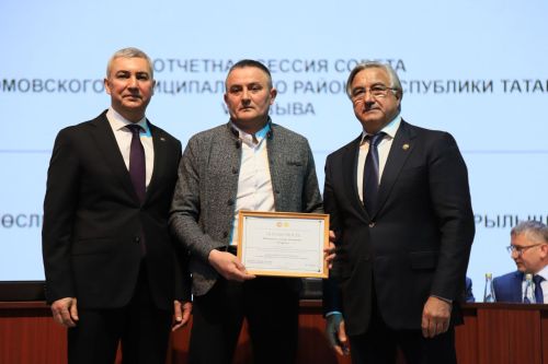 Мөслим яңа биеклекләргә омтыла