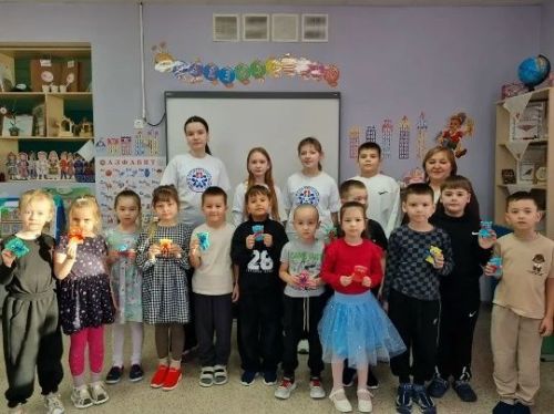 Мөслим лицееның «Яшь армиячеләр» отряды «Карлыгач» балалар бакчасында кунакта булды