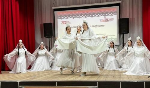 «Яшьнәп яшә, җырлы халкым!» дип исемләнгән район конкурсының сайлап алу туры узды