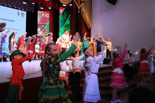 ТР Халыклар ассамблеясының Мөслим бүлеге узган елгы эшчәнлеге буенча хисап тотты