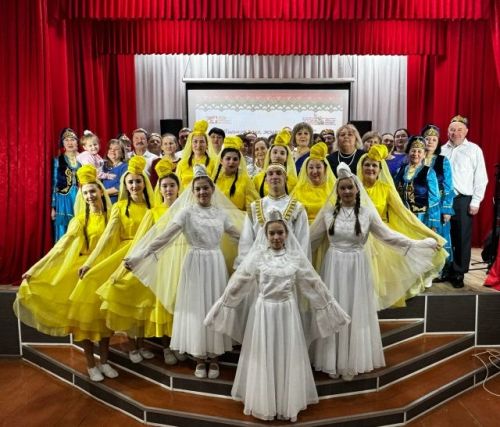 «Яшьнәп яшә, җырлы халкым!» дип исемләнгән район конкурсының сайлап алу туры узды