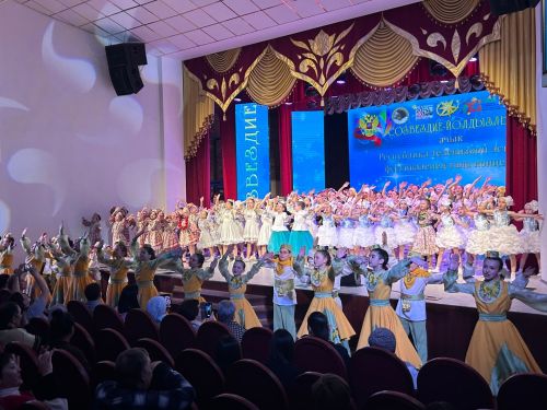 Кичә «Созвездие-Йолдызлык» фестиваленең район туры гала-концерты узды