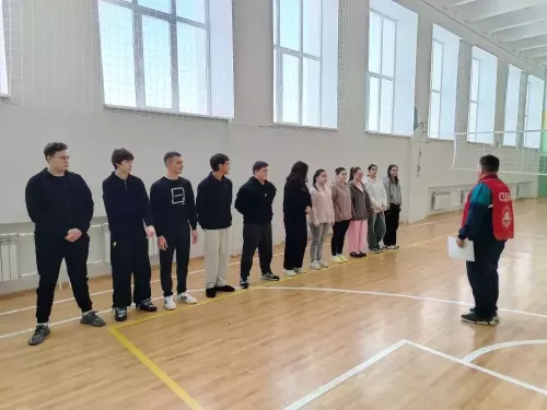 Бүген Мөслим политехник техникумында укучылар — киләчәктә хәрби хезмәткә чакырылучылар — ГТО нормативлары тапшырды.