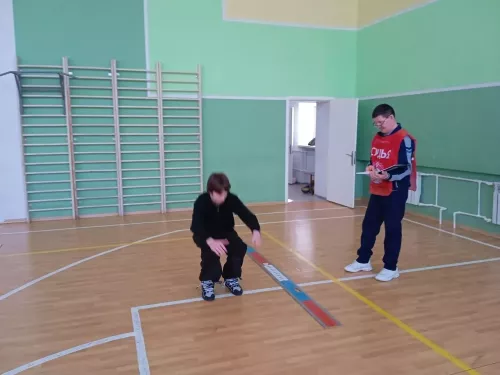 Бүген Мөслим политехник техникумында укучылар — киләчәктә хәрби хезмәткә чакырылучылар — ГТО нормативлары тапшырды.
